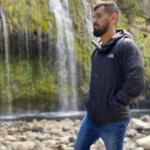 Meet your Posher, Moises